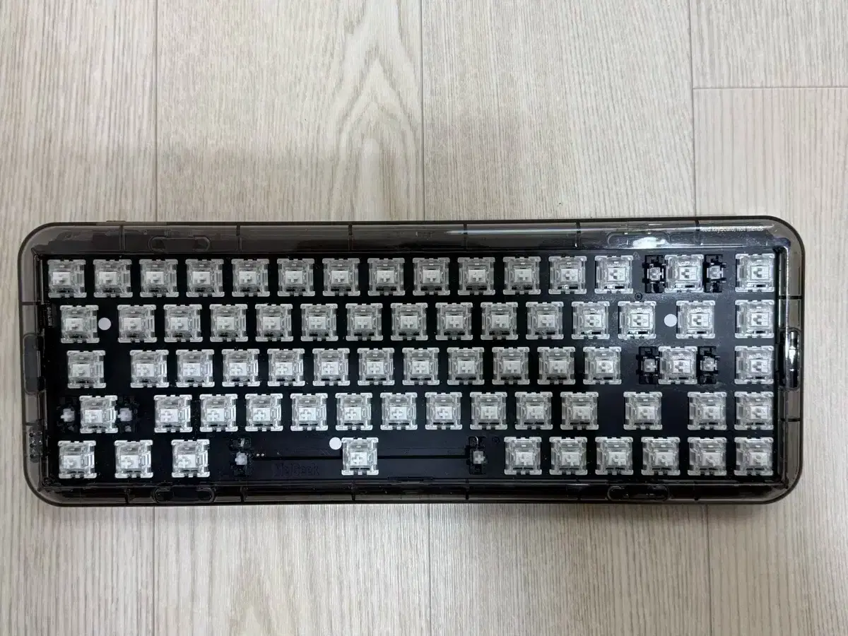 Melty Mojo 68 Keyboard: Black Clear