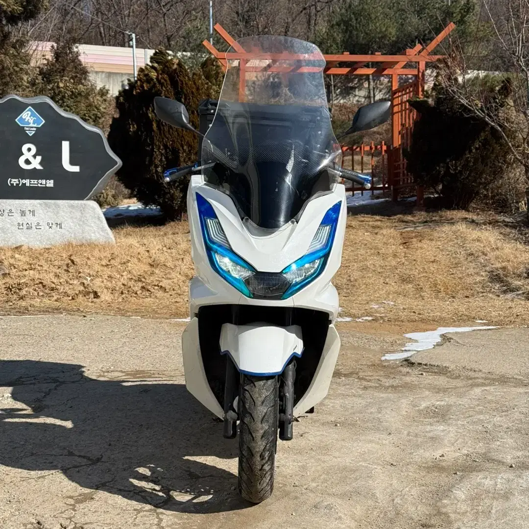 PCX125 22년식 저렴하게 판매합니다