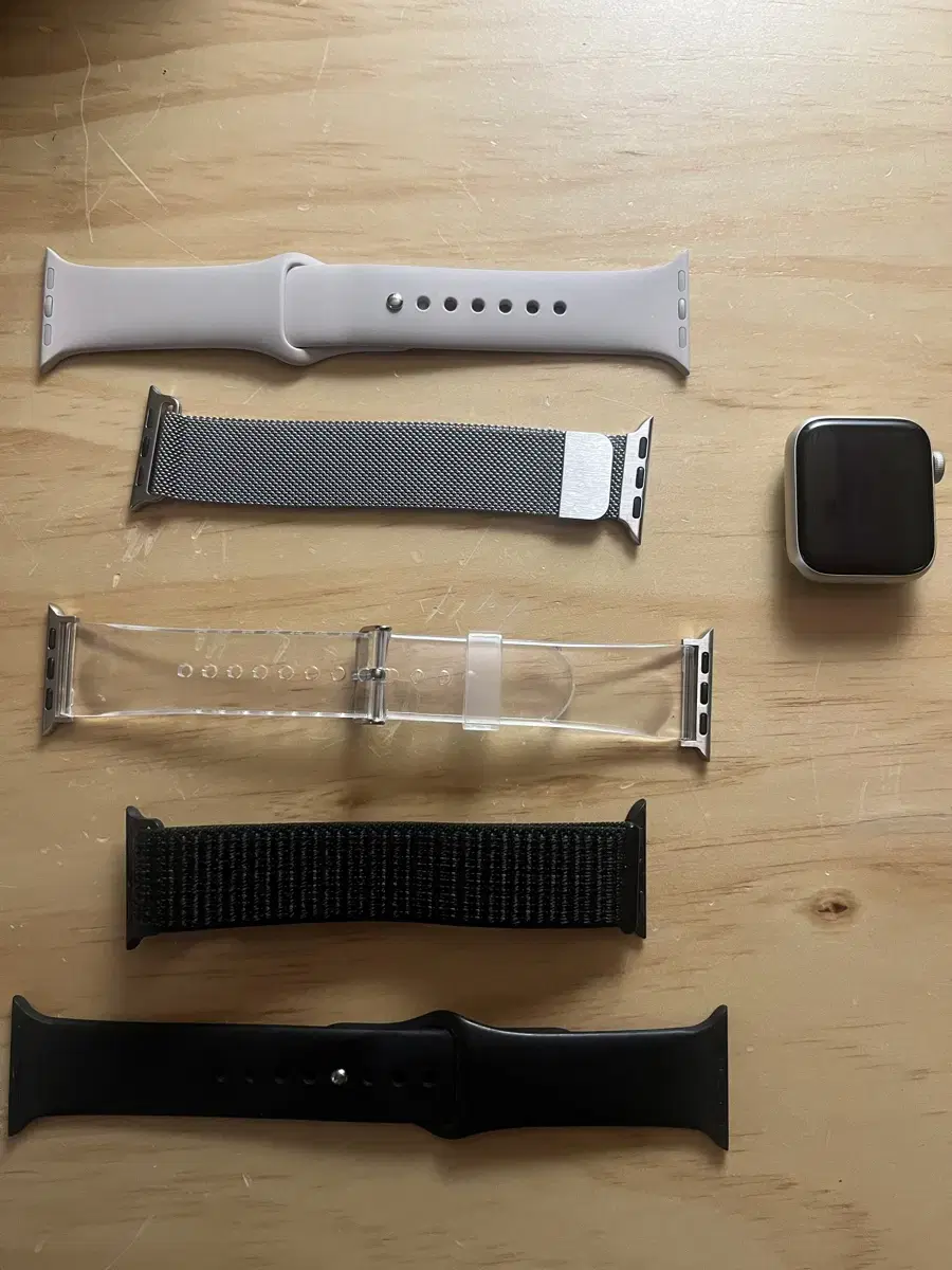 (Negotiable) Apple Watch SE 2 40mm (Cellular X) Starlight Color for Sale