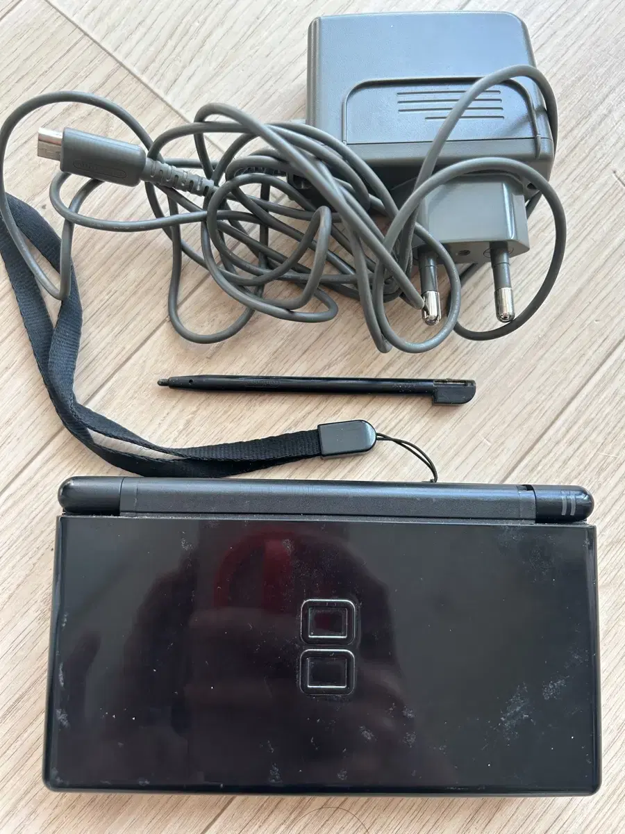 닌텐도 ds lite 팝니다!