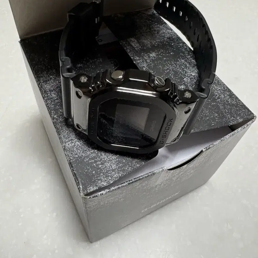 지샥(G SHOCK) GM5600UB