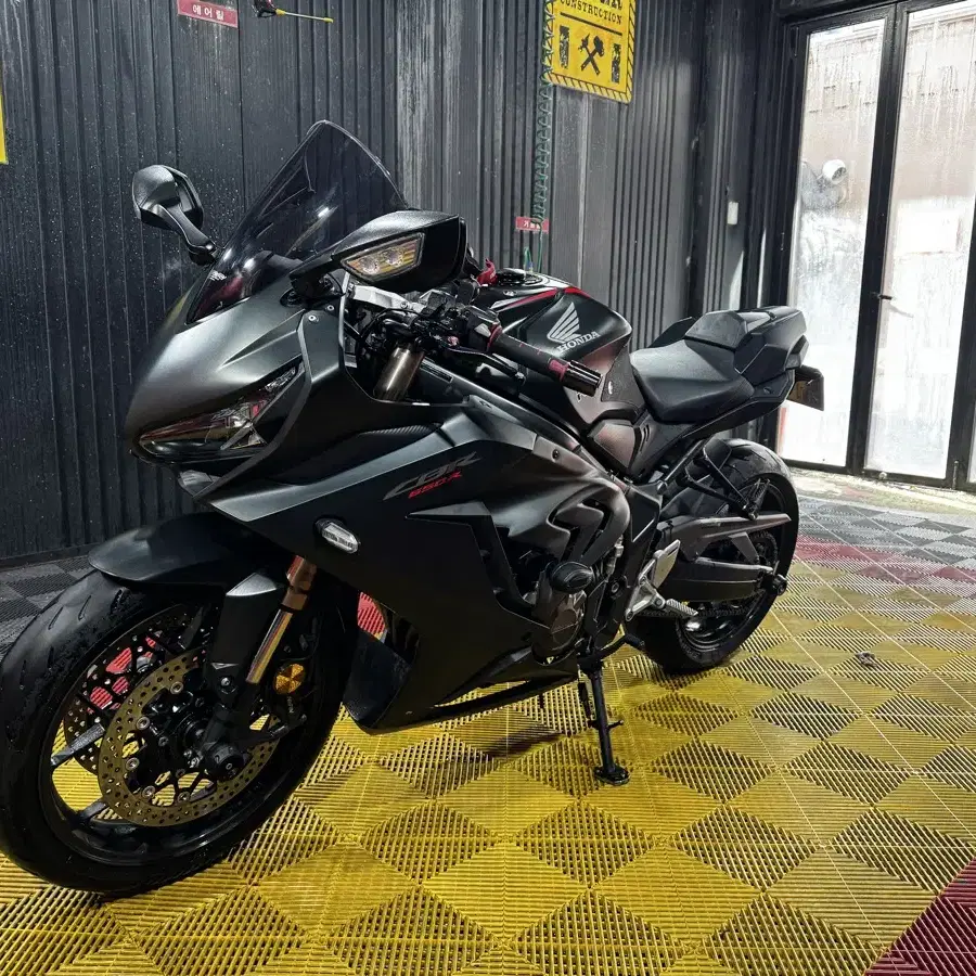 Cbr650r