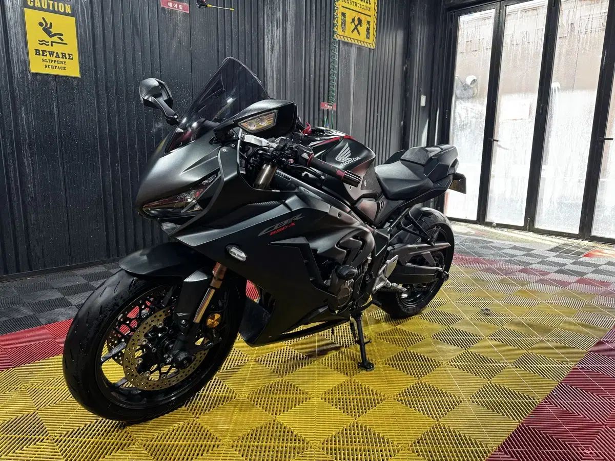 Cbr650r