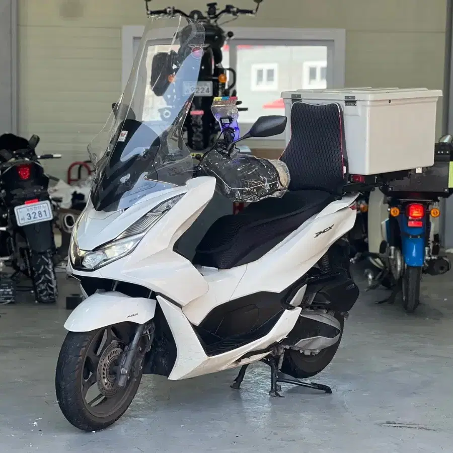 pcx125 abs 22년식 판매합니다