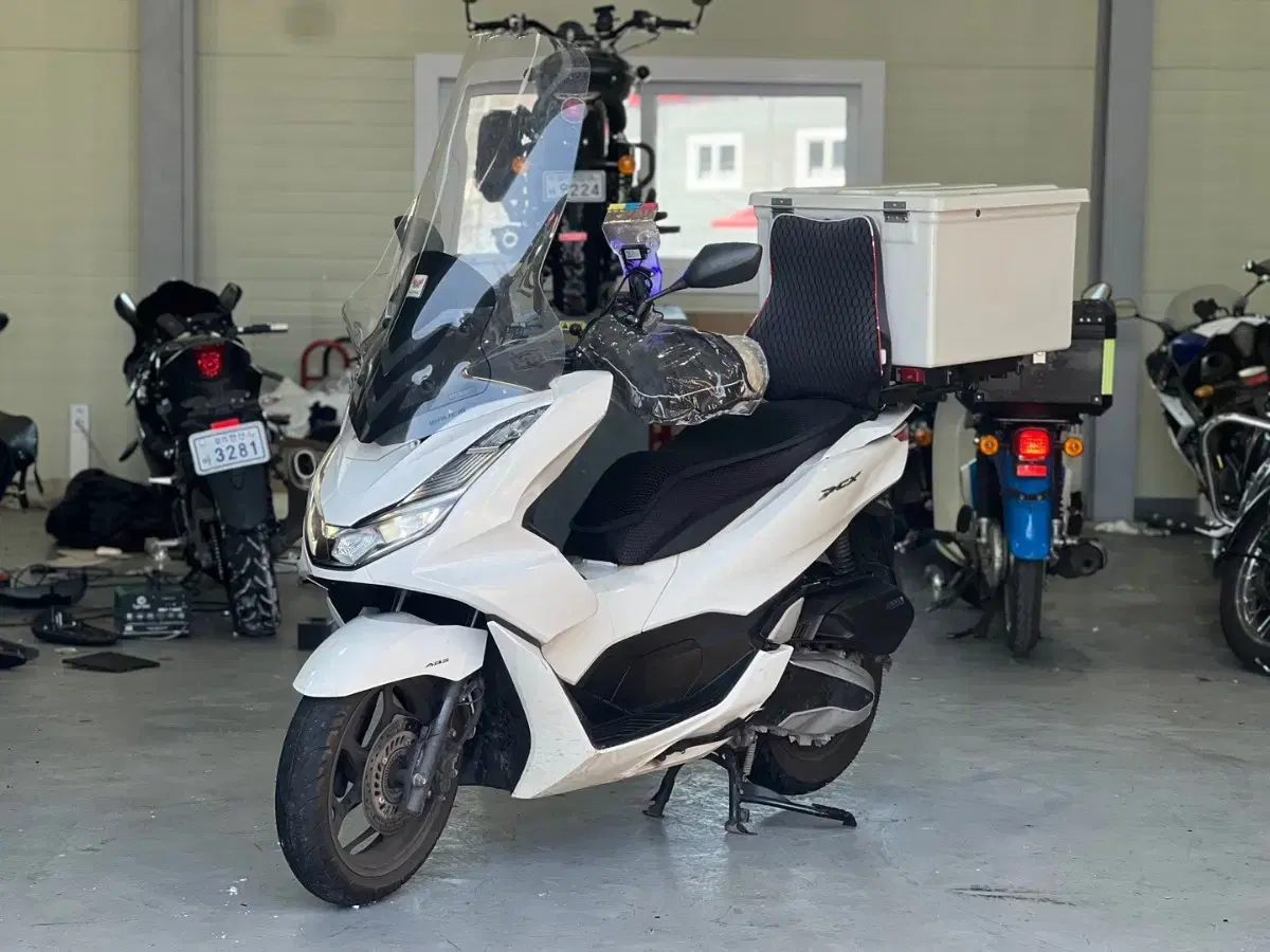 pcx125 abs 22년식 판매합니다