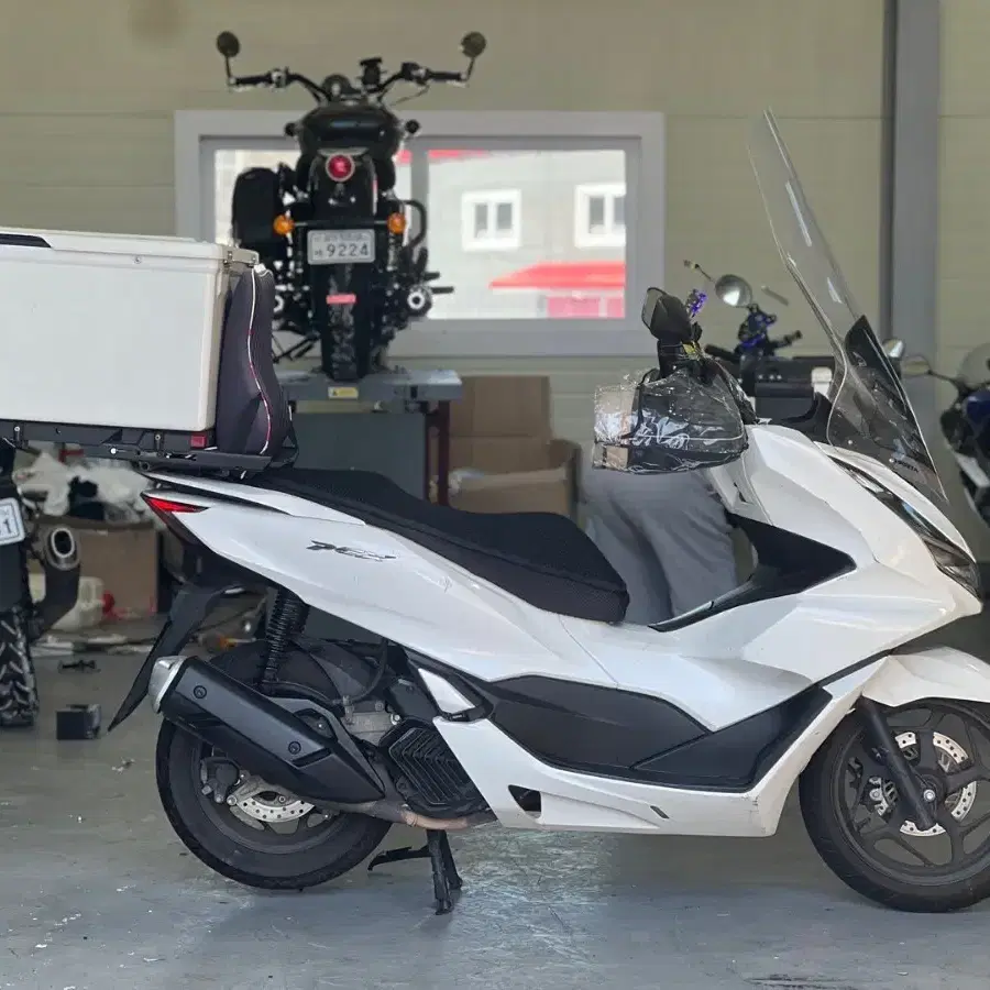 pcx125 abs 22년식 판매합니다