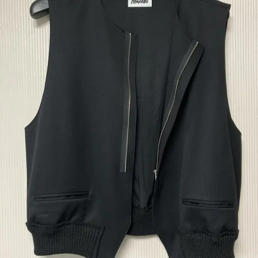 마리아노 봄버 베스트 magliano bomber vest