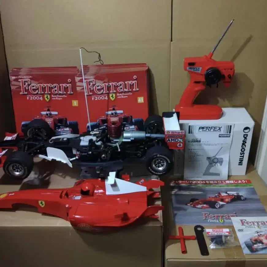 Kyosho DIAGOSTINI F-1 F2004 Ferrari 1/8