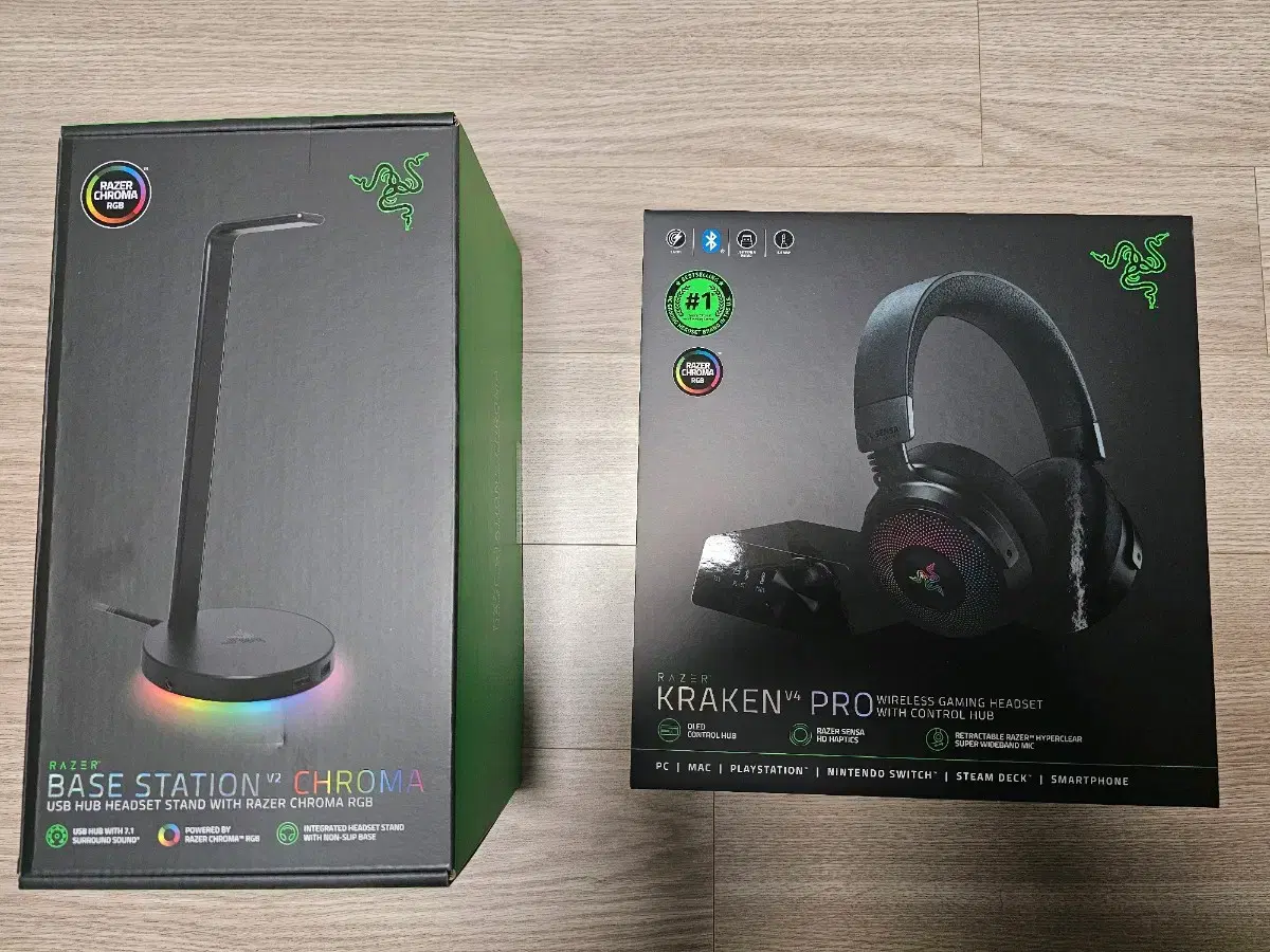 RAZER KRAKEN V4 PRO, BASE STATION 새제품