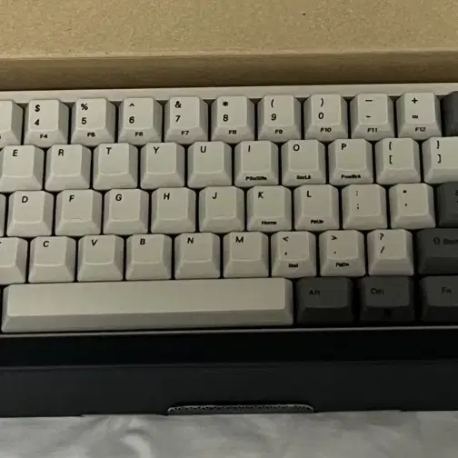 윤활O 레오폴드 fc660c