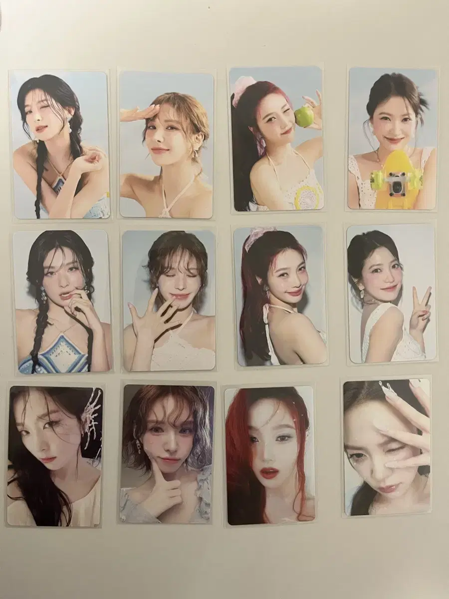 Red Velvet season's greetings seasons greetings buncheol photocard seulgi wendy joy Yeri