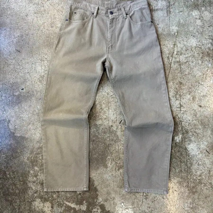 Levi's 502 [R]tapered pants