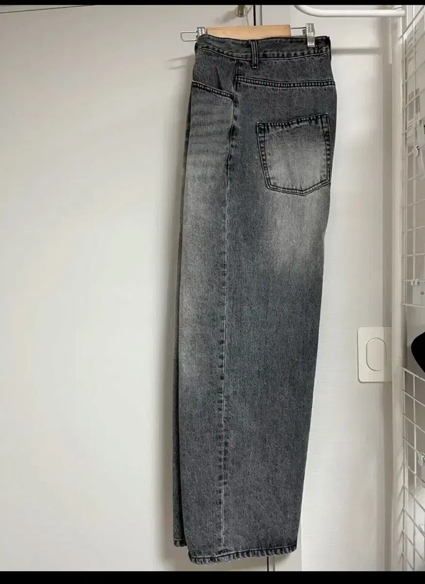 다이브인 /   LOOSED WIDE DENIM PANTS 1사이즈