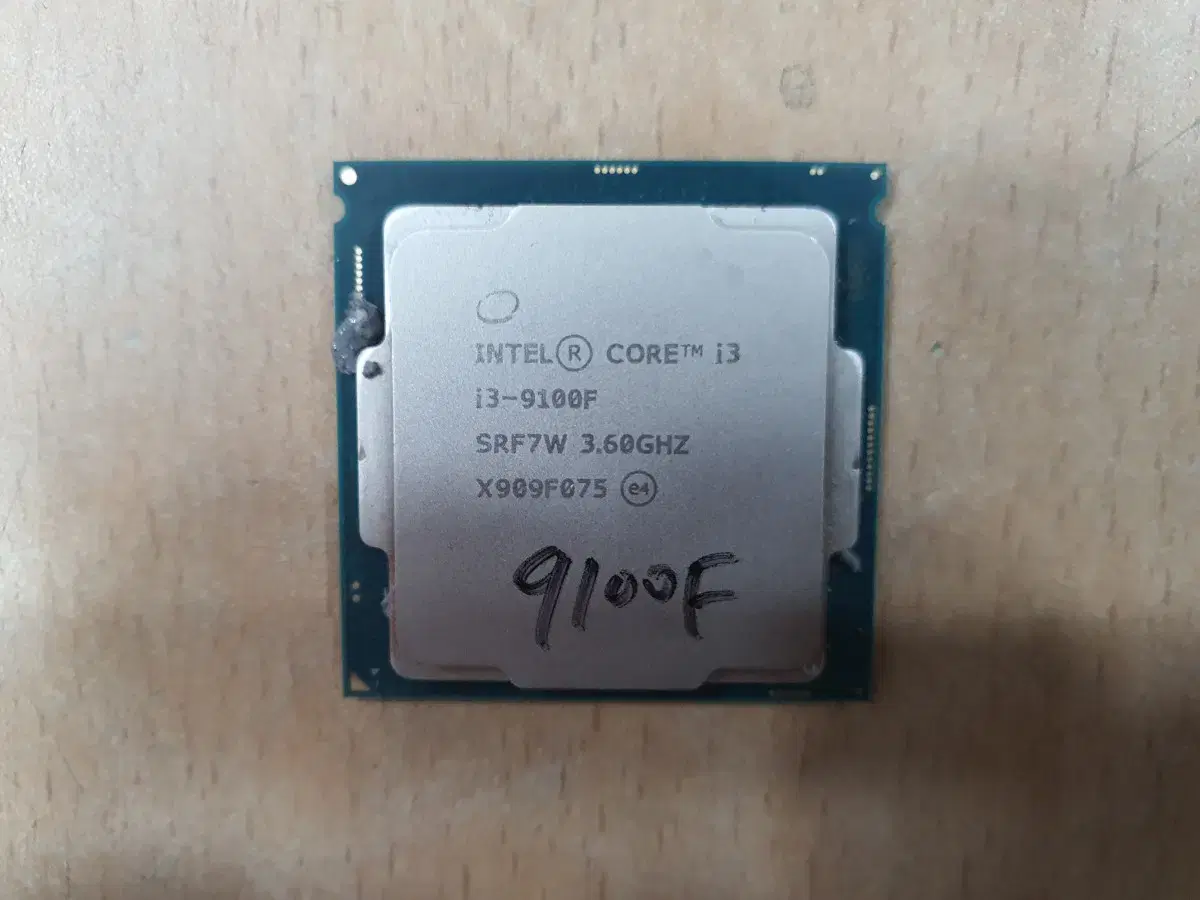 인텔 9세대 i3 9100F CPU 쿨러별도