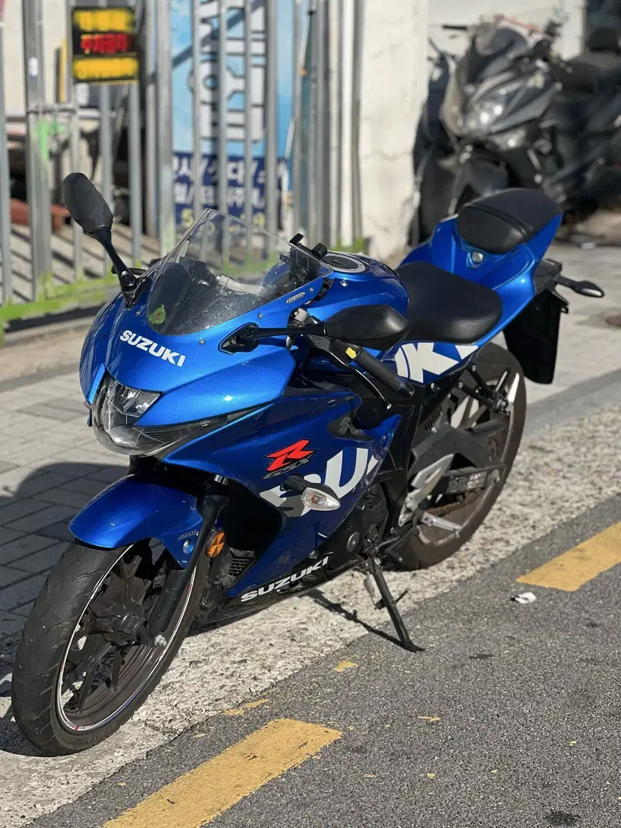 부산 Gsxr-125 개인매물