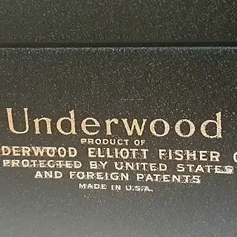 Underwood Universal  타자기