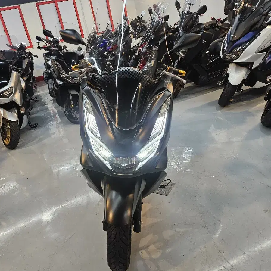 혼다 PCX125ABS 21년식 판매합니다