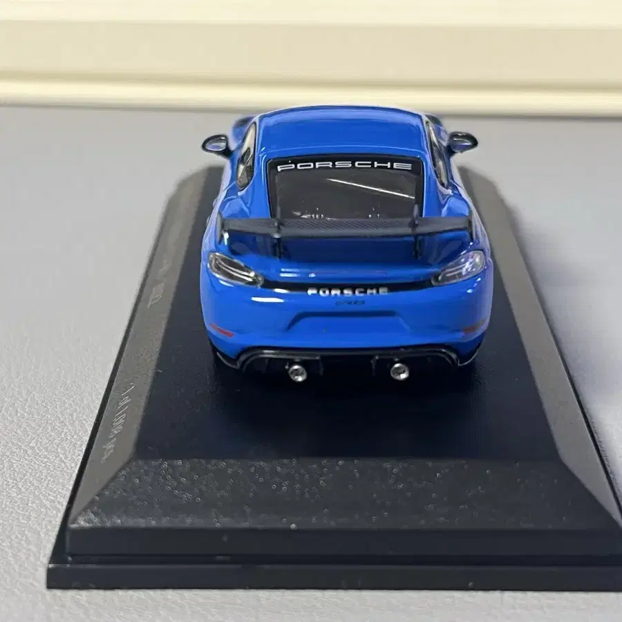 [미니챔프] 1:64 포르쉐 카이맨 gt4rs