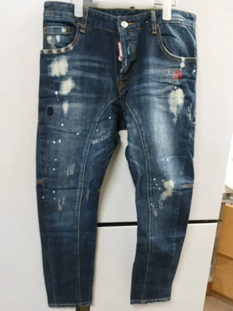 33. Dsquared Jeans