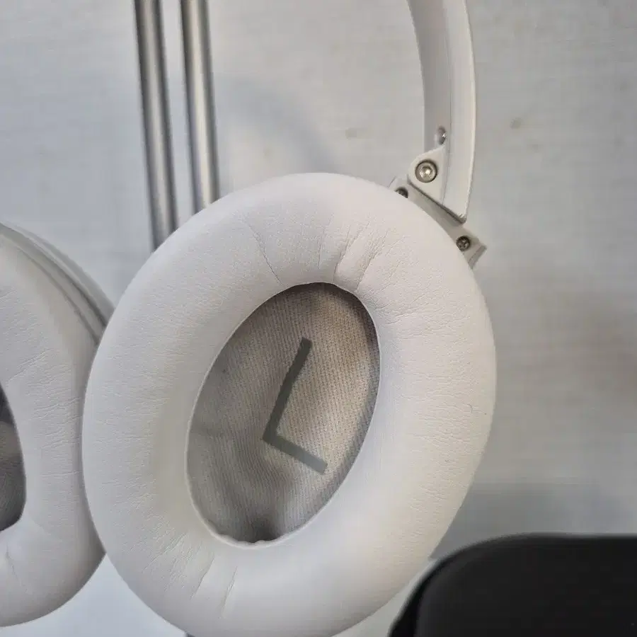 Bose QC45 화이트 노캔 헤드폰