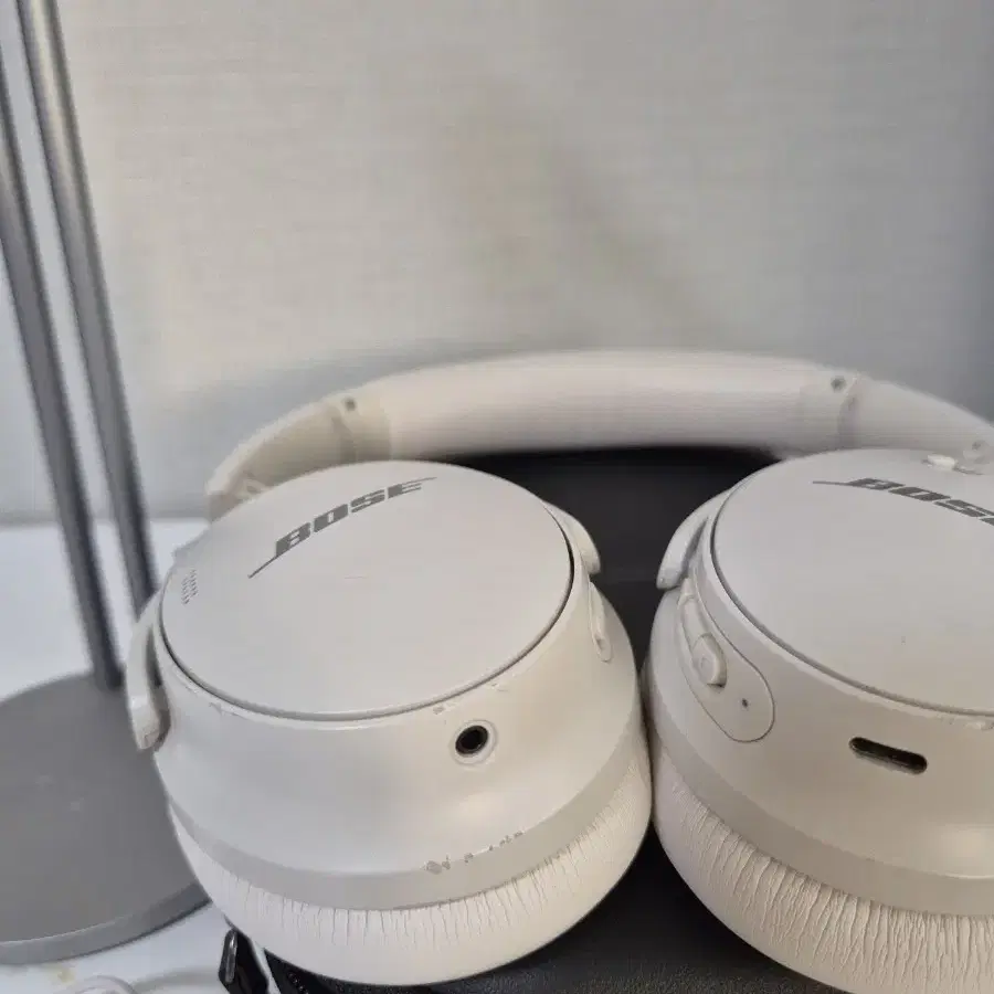 Bose QC45 화이트 노캔 헤드폰