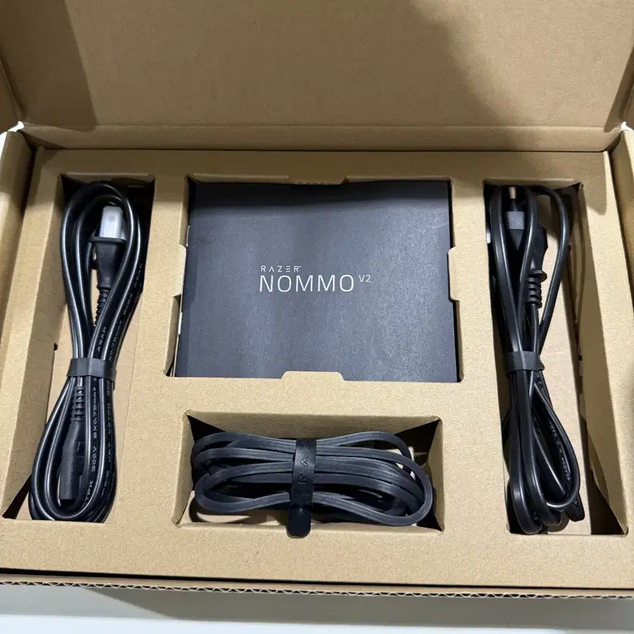 레이저 Nommo V2 스피커 (미사용)