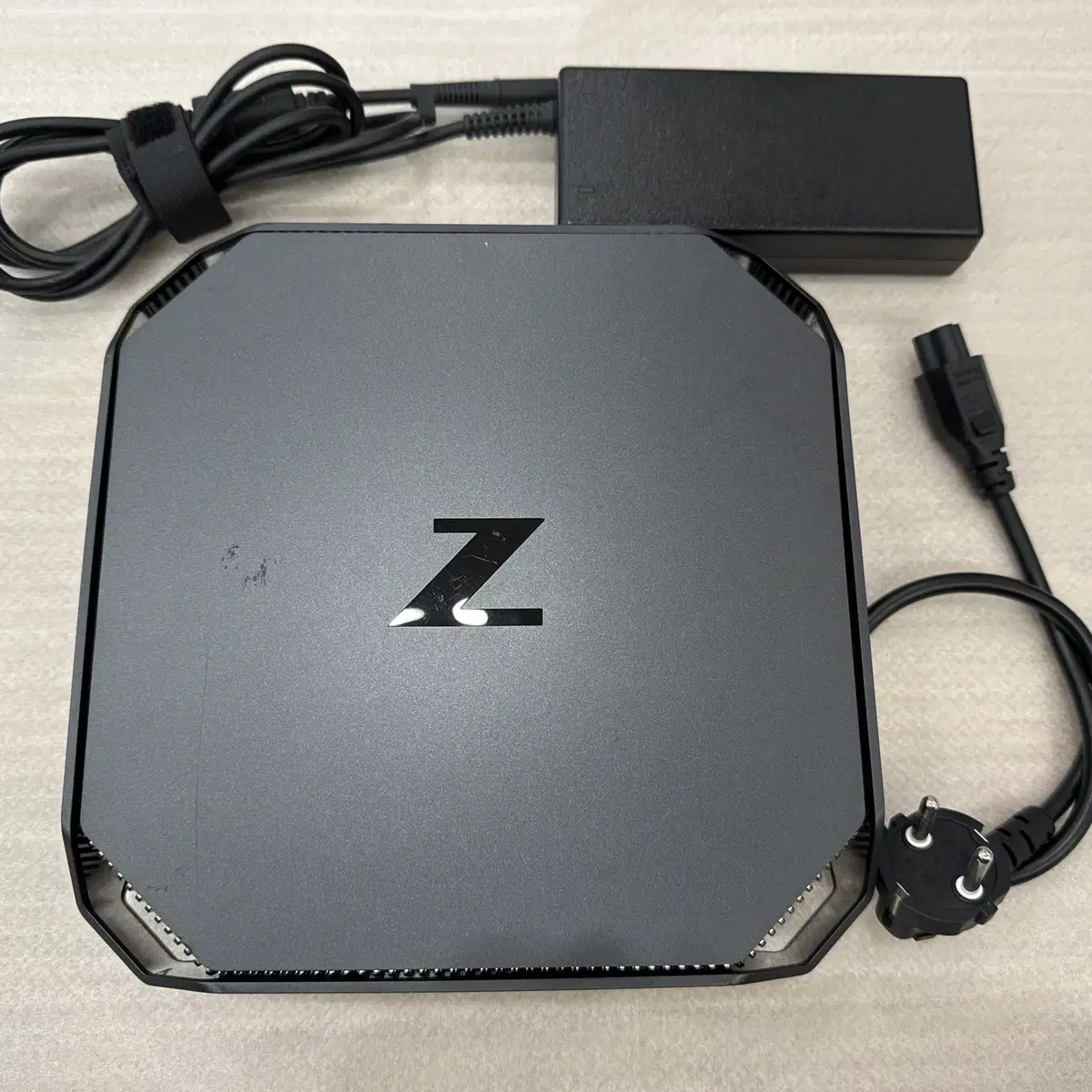 Z2 mini G3 Entry Workstation E3-1225 V6