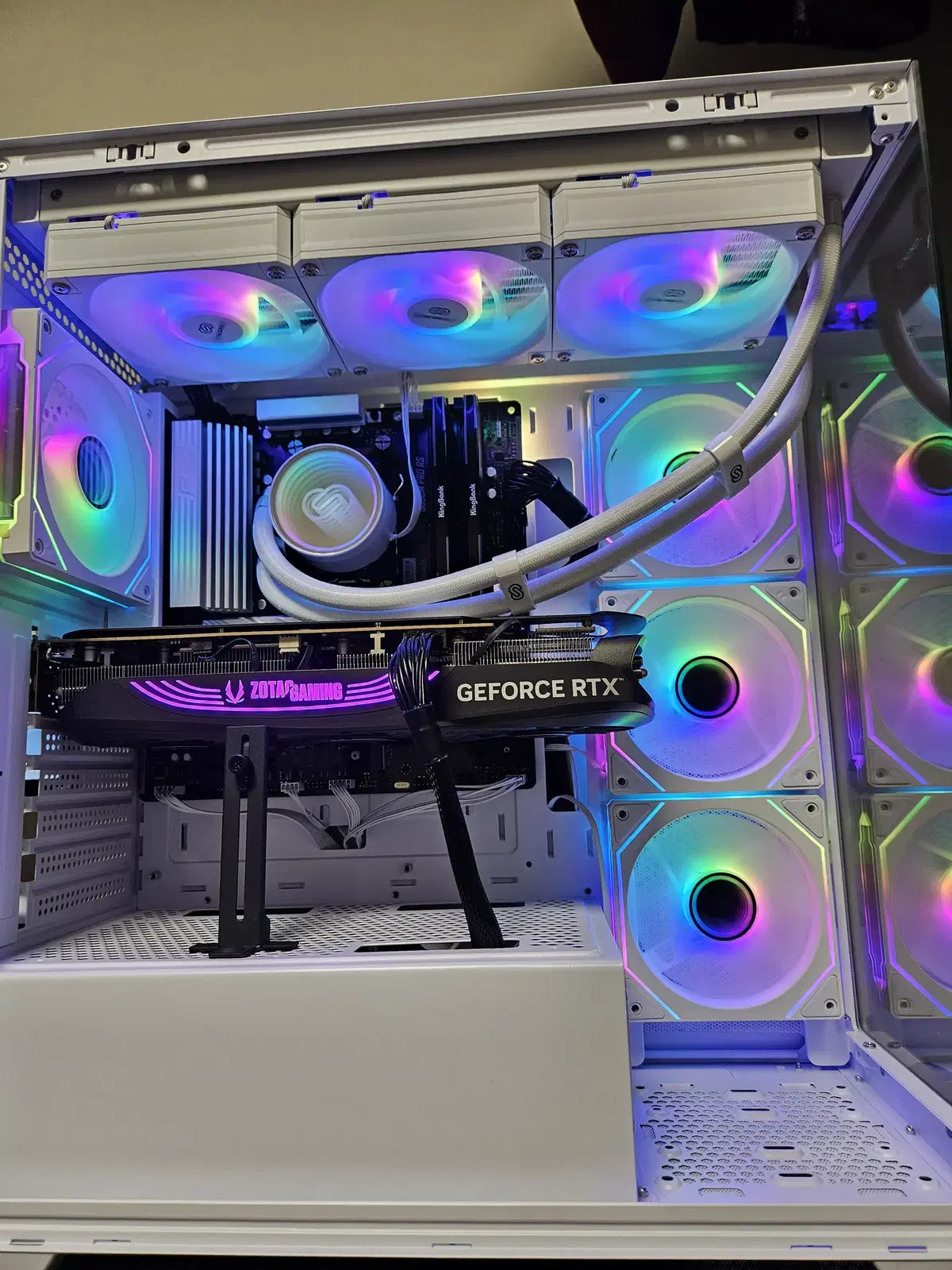 9800x3d, b850m, rtx4080 super 하이엔드급 본체