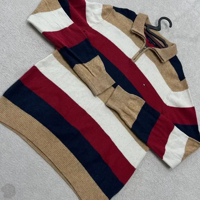 [정품/M] Tommy Hilfiger 토미힐피거 니트 다채색 b5