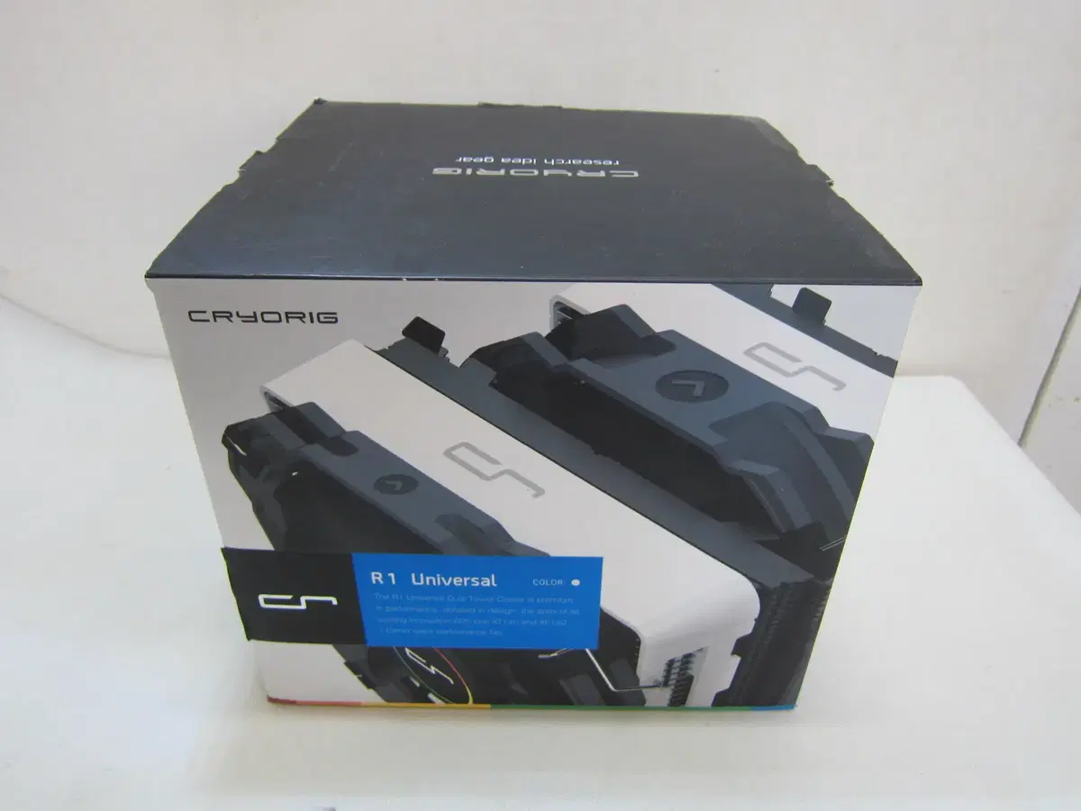 [CPU쿨러] CRYORIG  R1 UNIVERSAL 박스풀