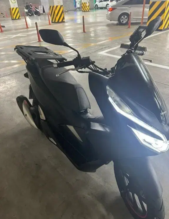 19년식 pcx125 판매합니다.