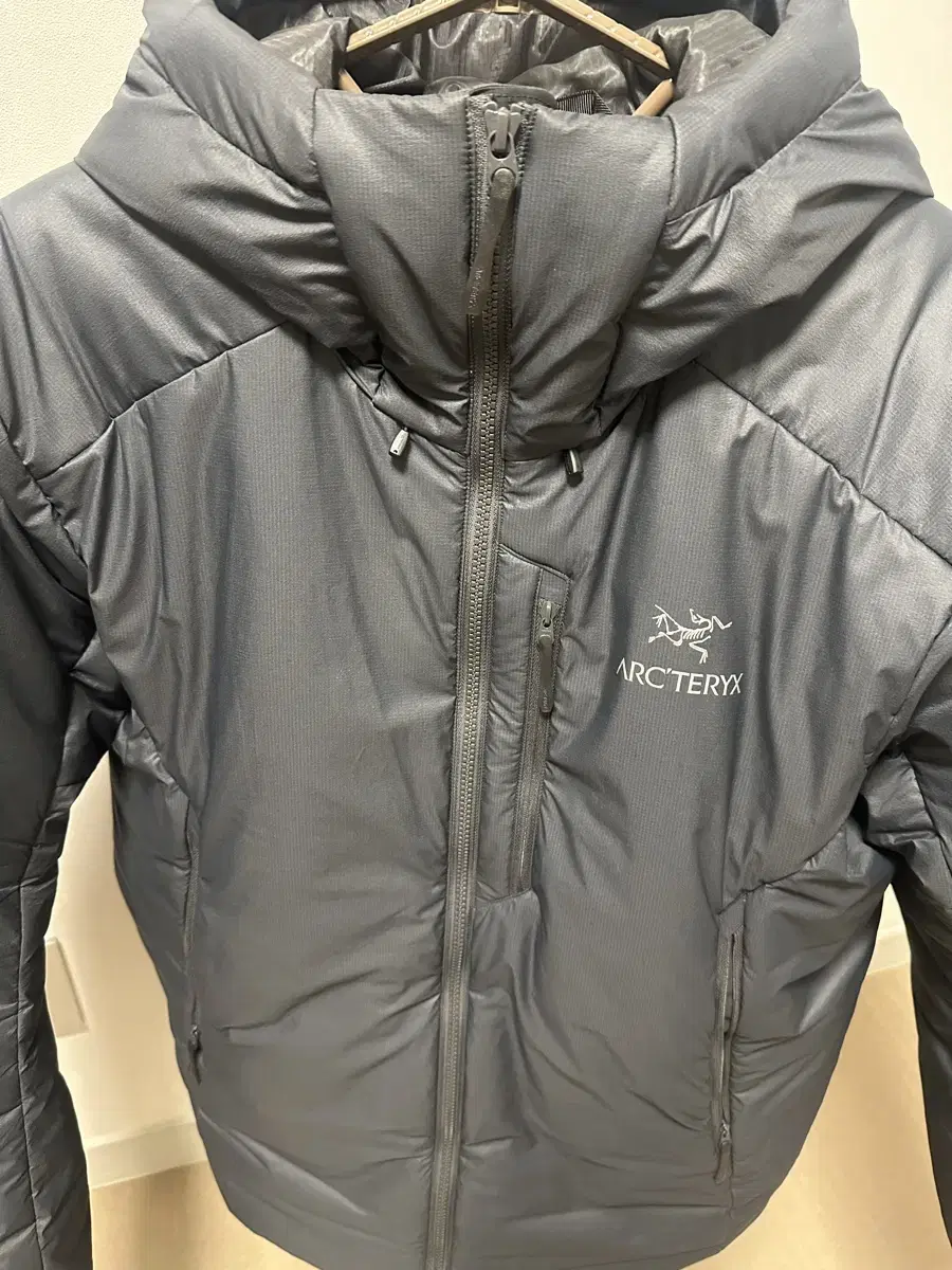 Arcteryx Nuptse SV Parka M Graphite Almost New