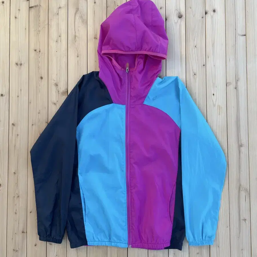 ASICS Multi Color windBreaker