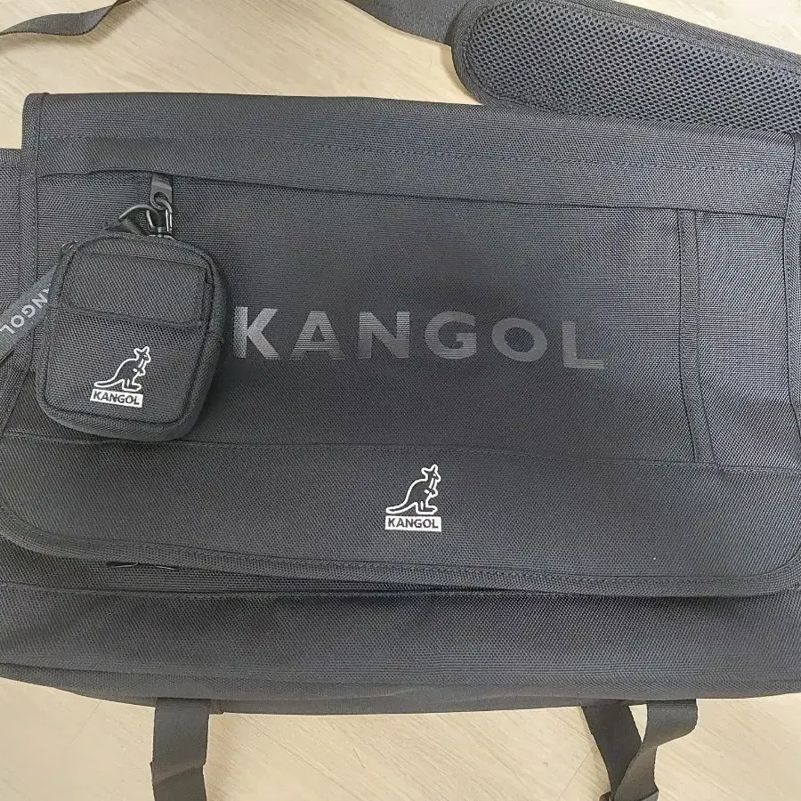 KANGOL 가방 팝니다~~