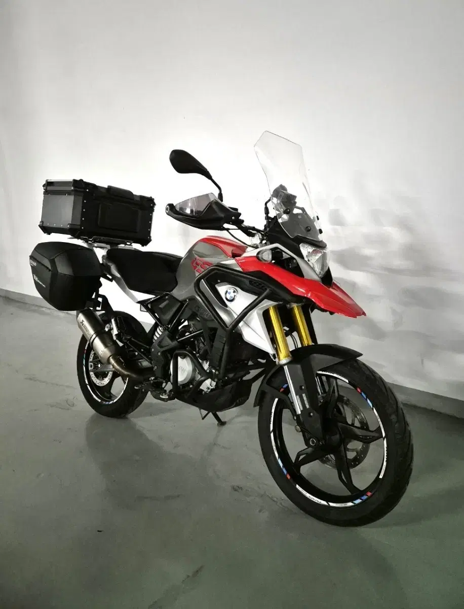 2018 BMW G310GS 머플러,3박스 판매합니다.