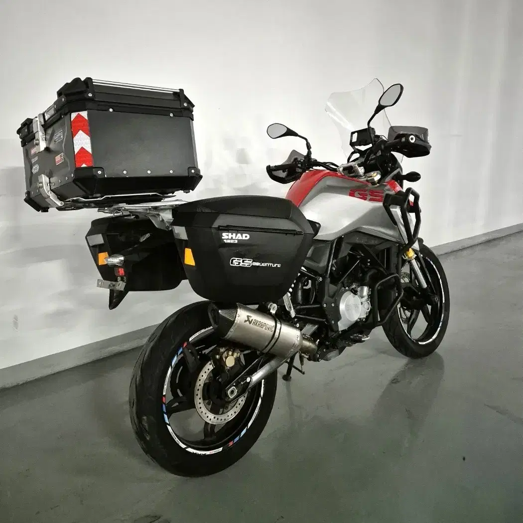 2018 BMW G310GS 머플러,3박스 판매합니다.