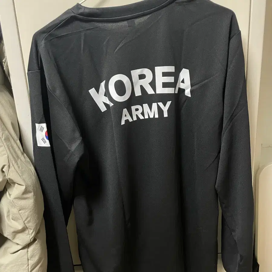 Army roka 긴팔티셔츠 새상품