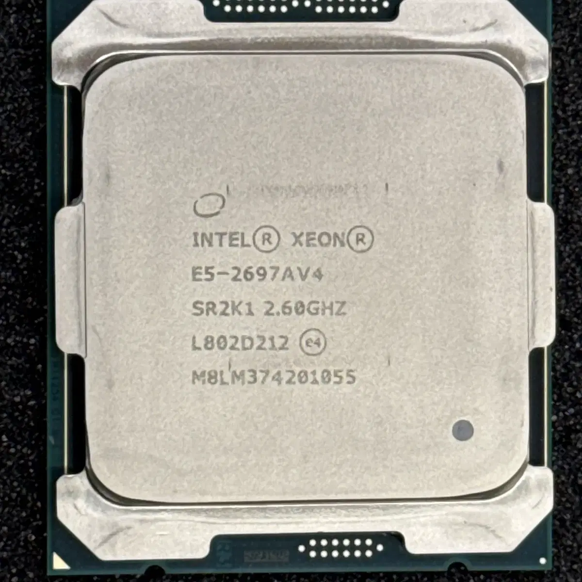 intel xeon E5-2697A V4 16C 32T