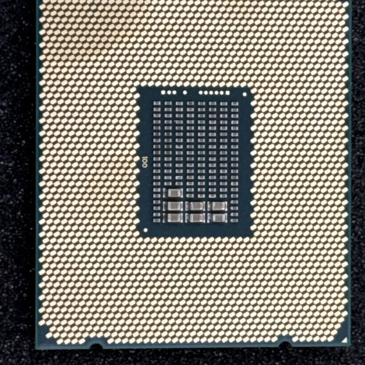 intel xeon E5-2697A V4 16C 32T