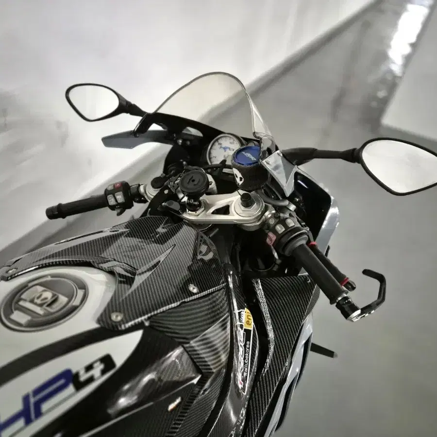 2013 BMW HP4 S1000RR 판매합니다.