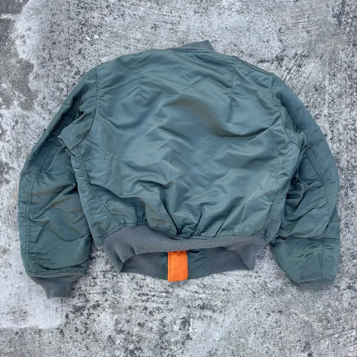 [L] Alpha Industries Ma-1 항공점퍼