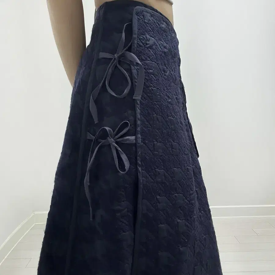 [꼼데가르송] Noir kei niomiya skirt