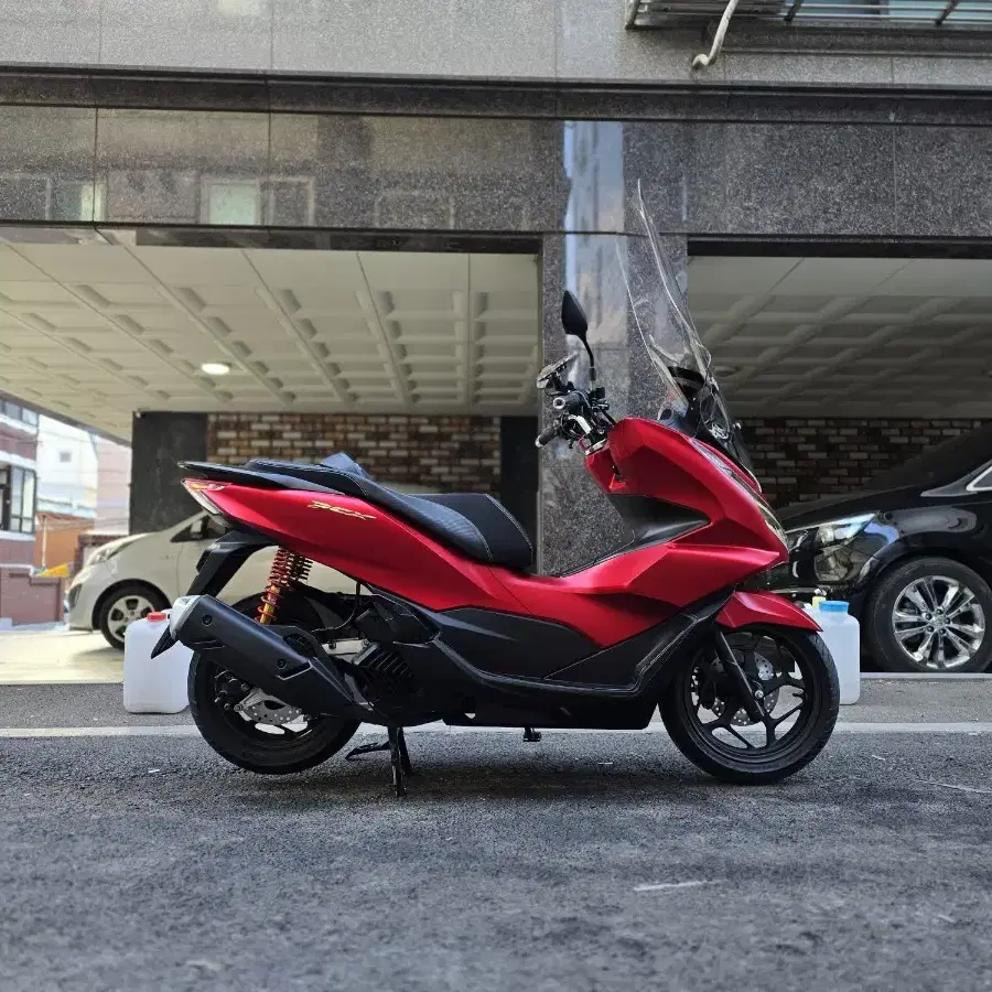 2023년식 혼다 PCX125 ABS 맷레드 S급상태! 옵션차량! 판매