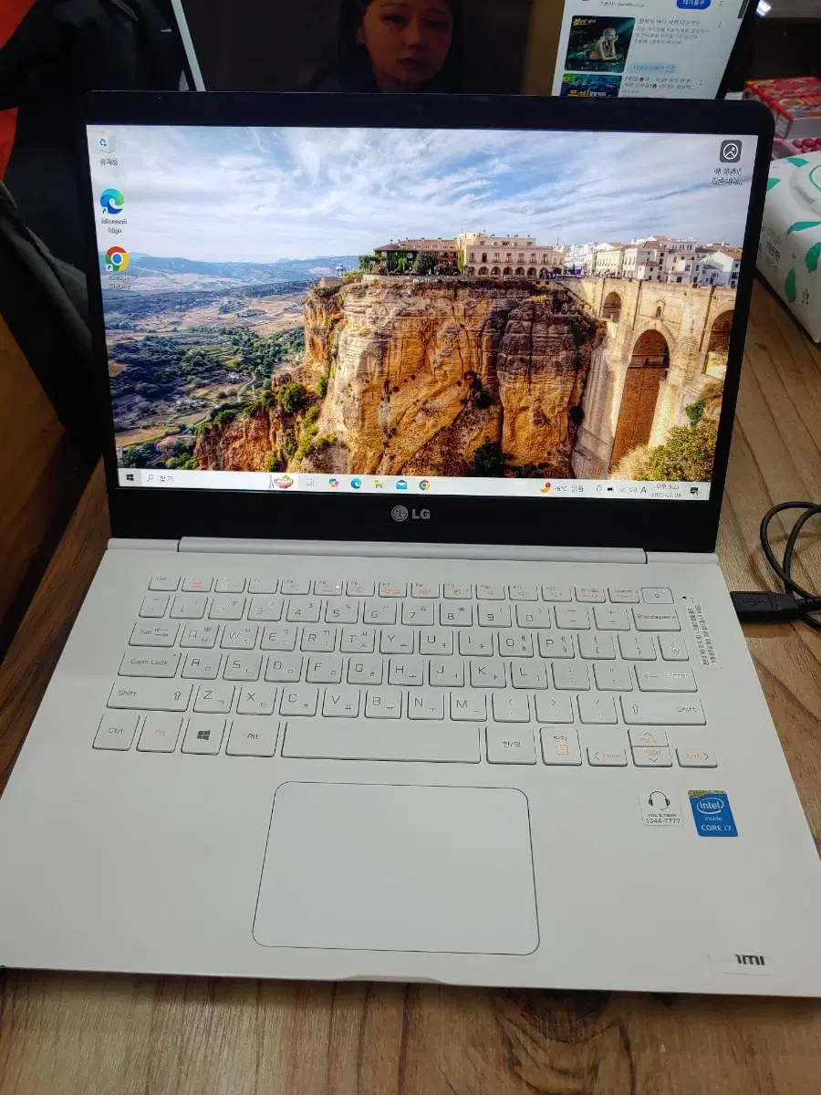 엘지 그램(14zd950-gx70k). i7. 5세대