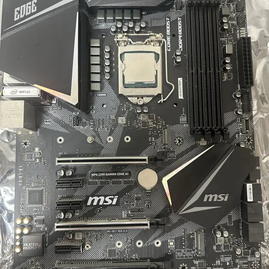 I7 9700K, msi z390 gaming edge ac wifi