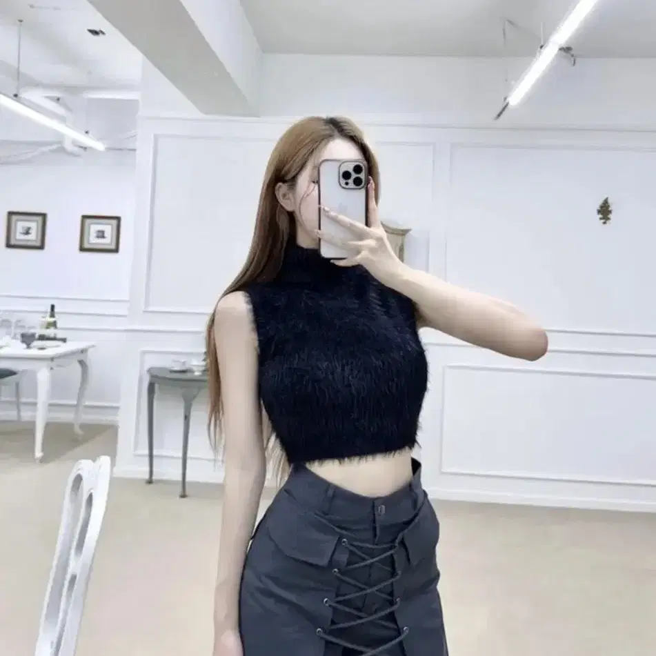 민소매 퍼 목티