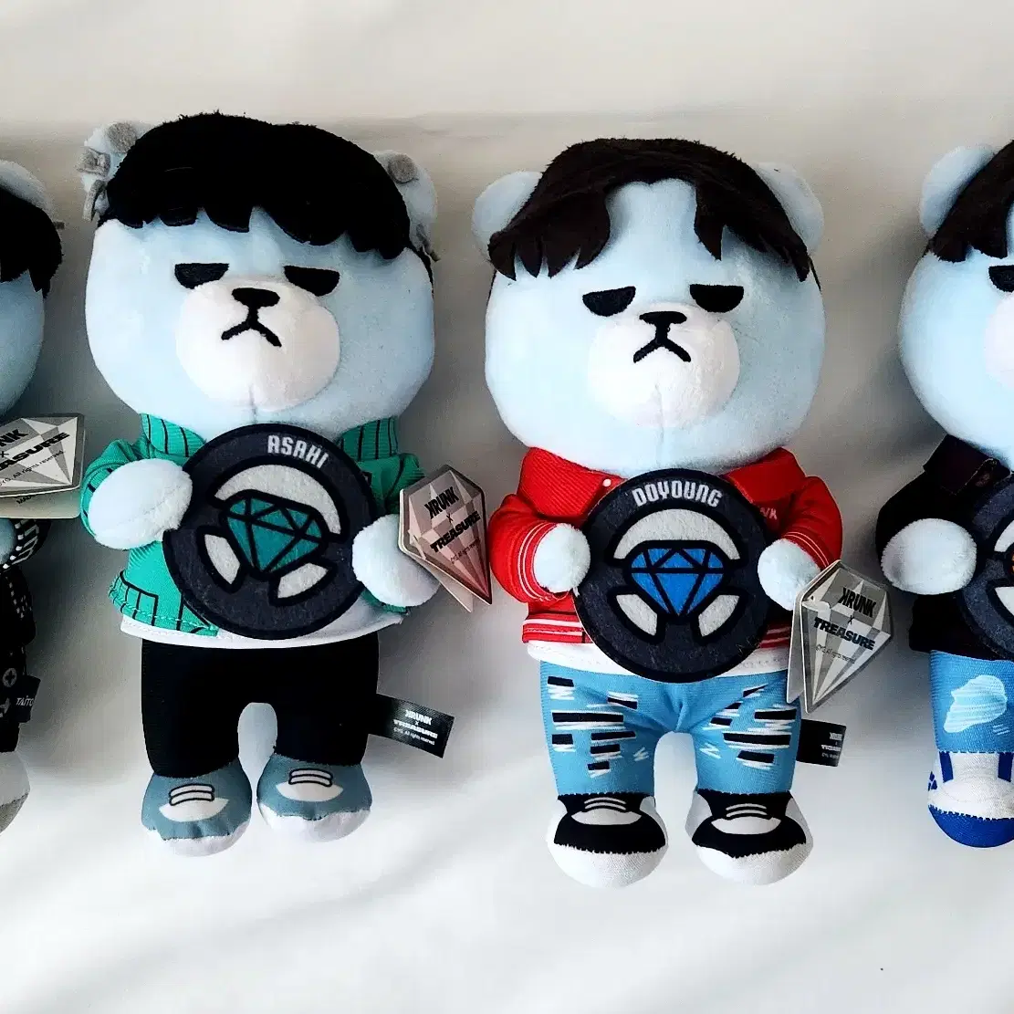 KRUNK TREASURE 콜라보 곰인형 일괄 판매