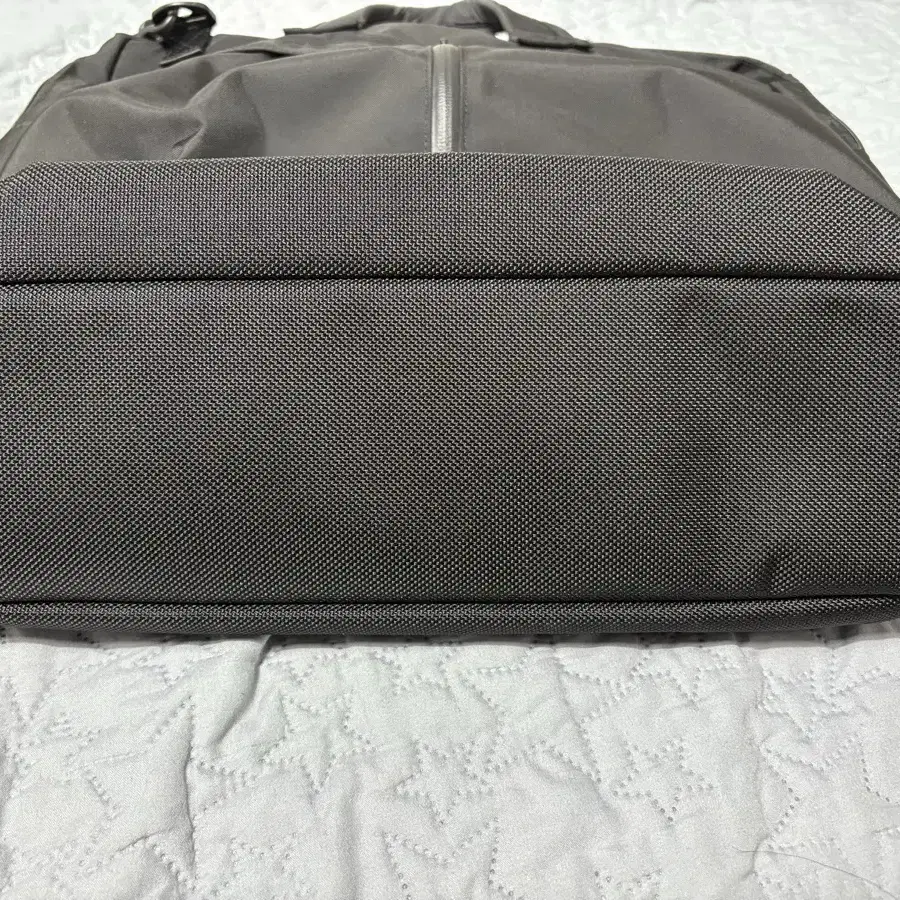 월스와일무브먼트 PCV 4 BAG