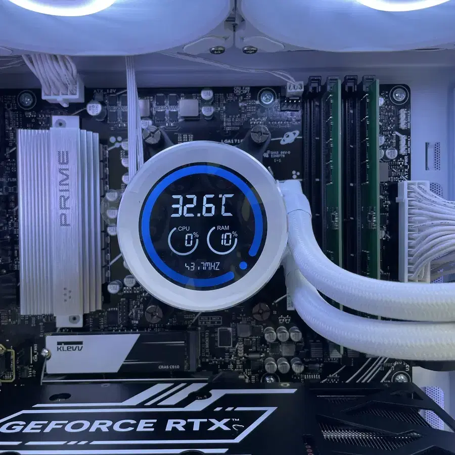 라이젠9600X, RTX4070 신품PC본체