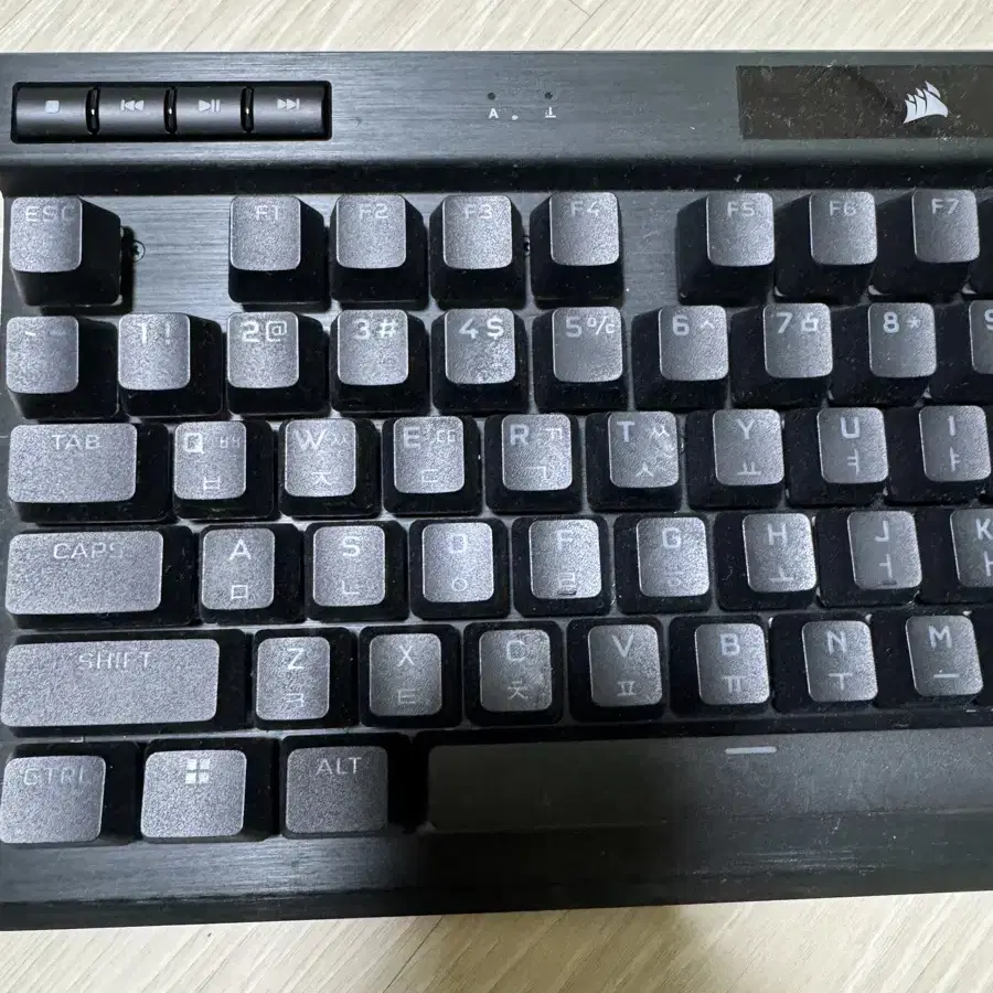 제닉스 K70 TKL 은축